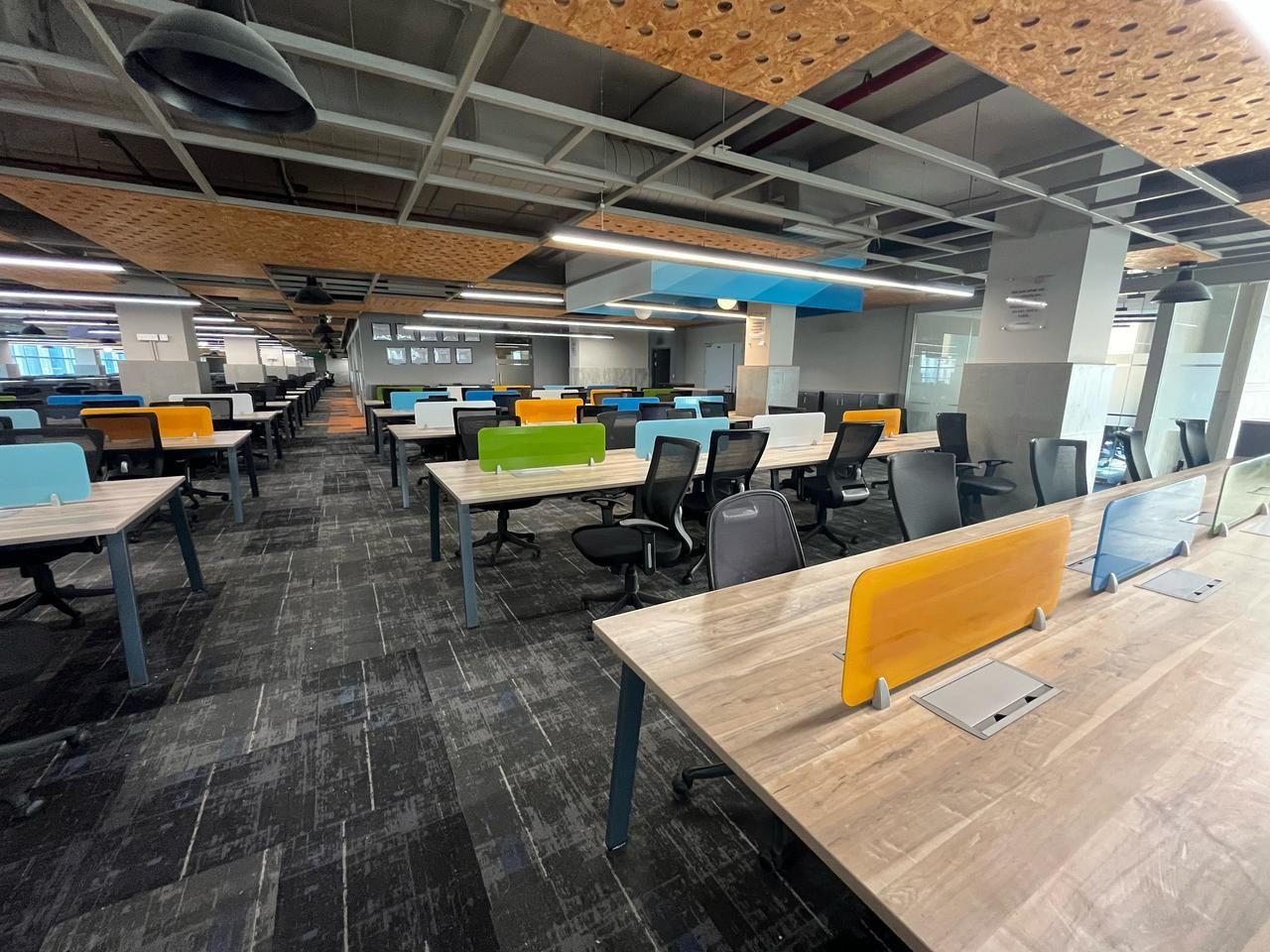 Large open-plan workstation floor