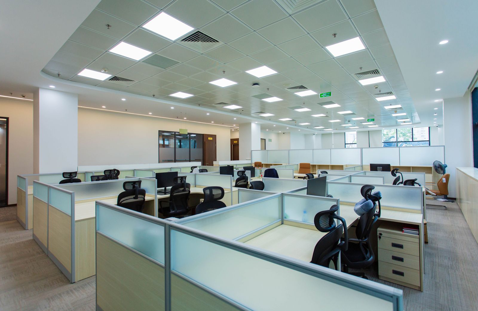 Corporate HQ Fit-Out – 45,000 Sq. Ft.